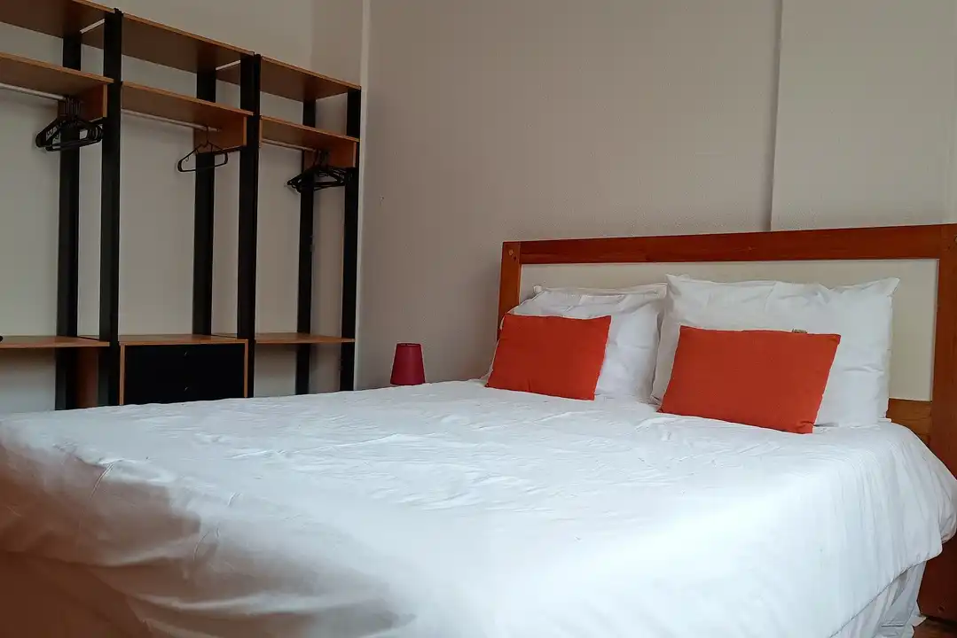 A poucos  metros da praia de Ipanema e Arpoador